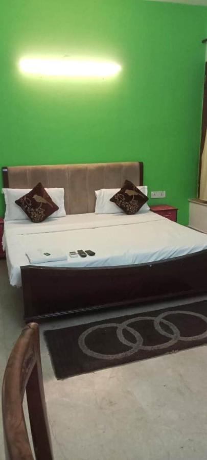 Hotel Inn Noida Exterior photo