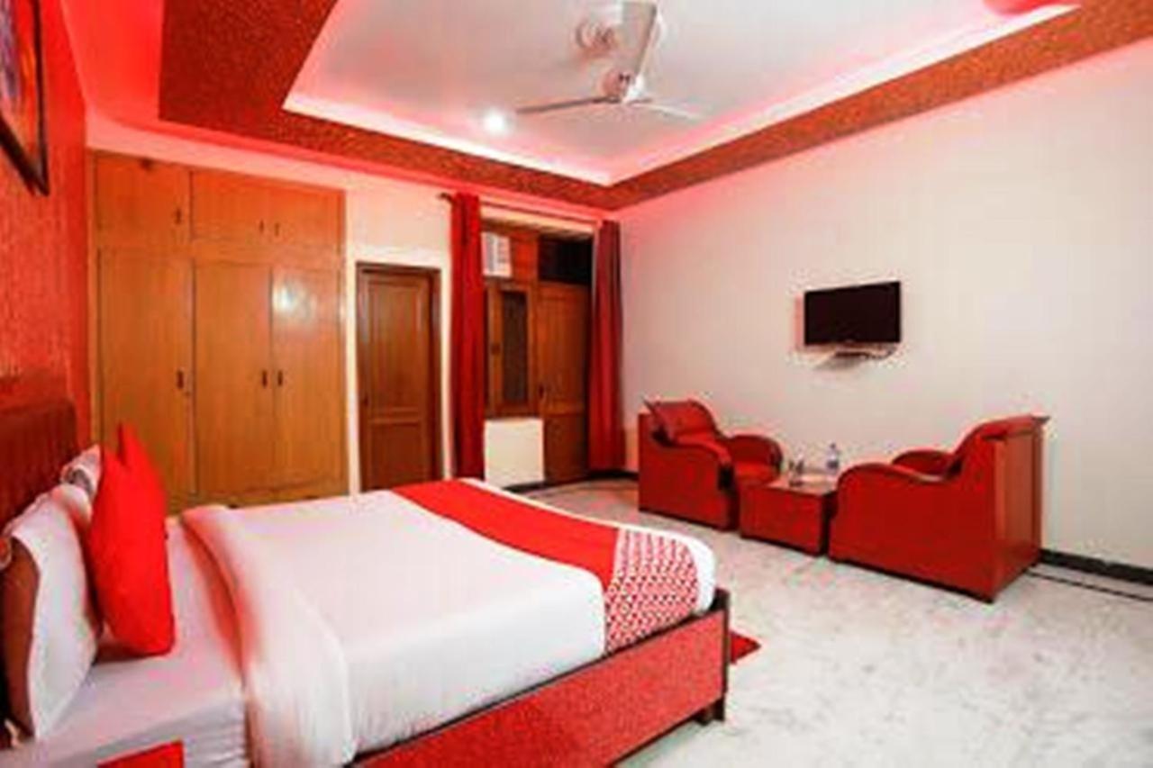Hotel Inn Noida Exterior photo